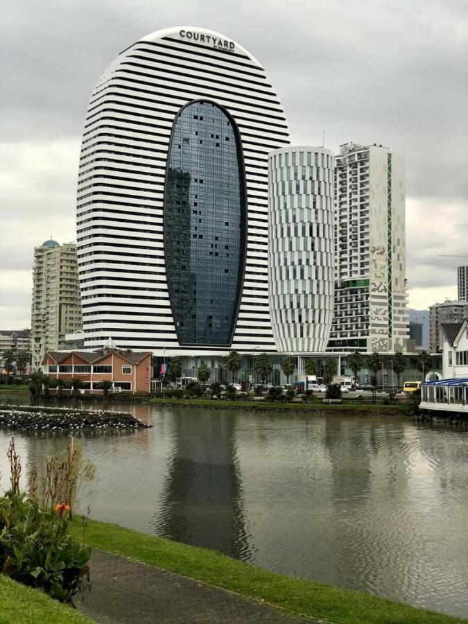 Apartmán Sea Breeze In Batumi Exteriér fotografie