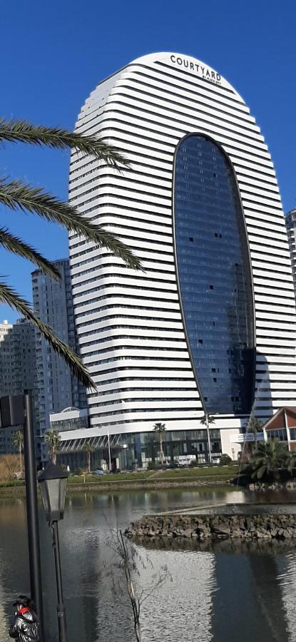 Apartmán Sea Breeze In Batumi Exteriér fotografie