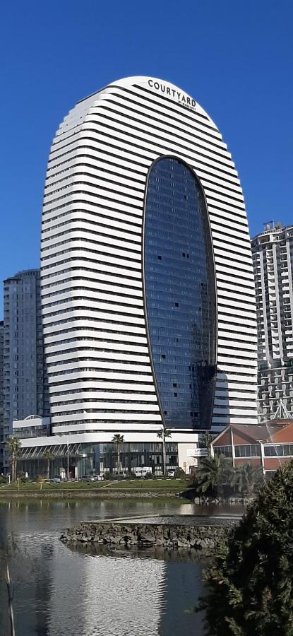 Apartmán Sea Breeze In Batumi Exteriér fotografie