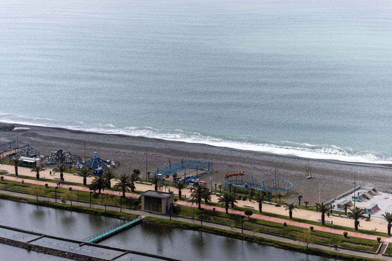 Apartmán Sea Breeze In Batumi Exteriér fotografie
